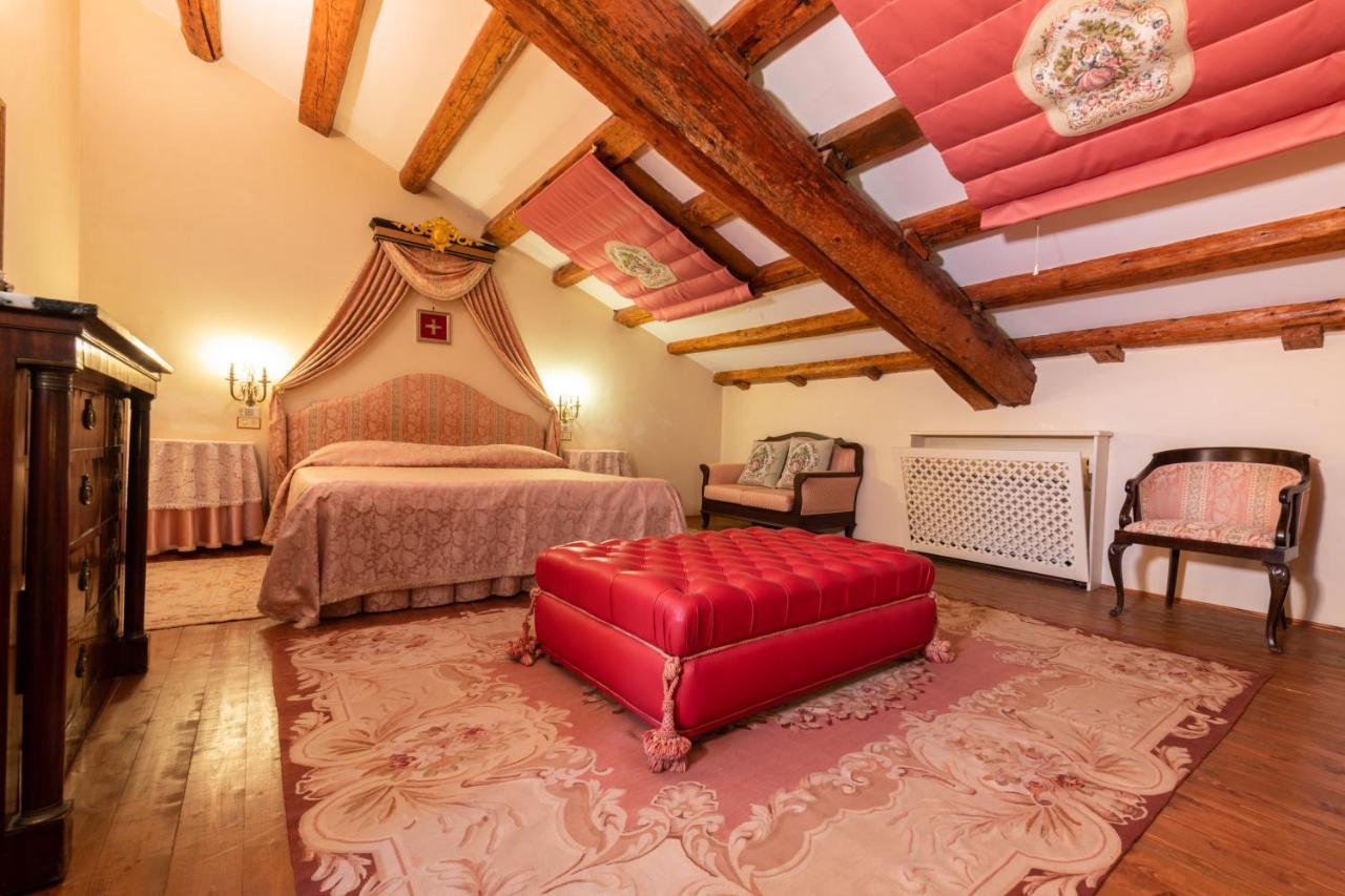 Castello Di Spessa - Residenze D'Epoca Hotell Capriva del Friuli Exteriör bild