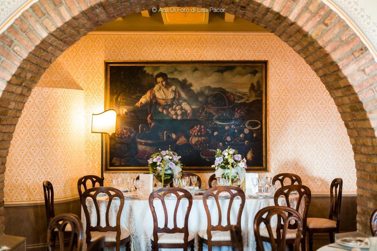Castello Di Spessa - Residenze D'Epoca Hotell Capriva del Friuli Exteriör bild