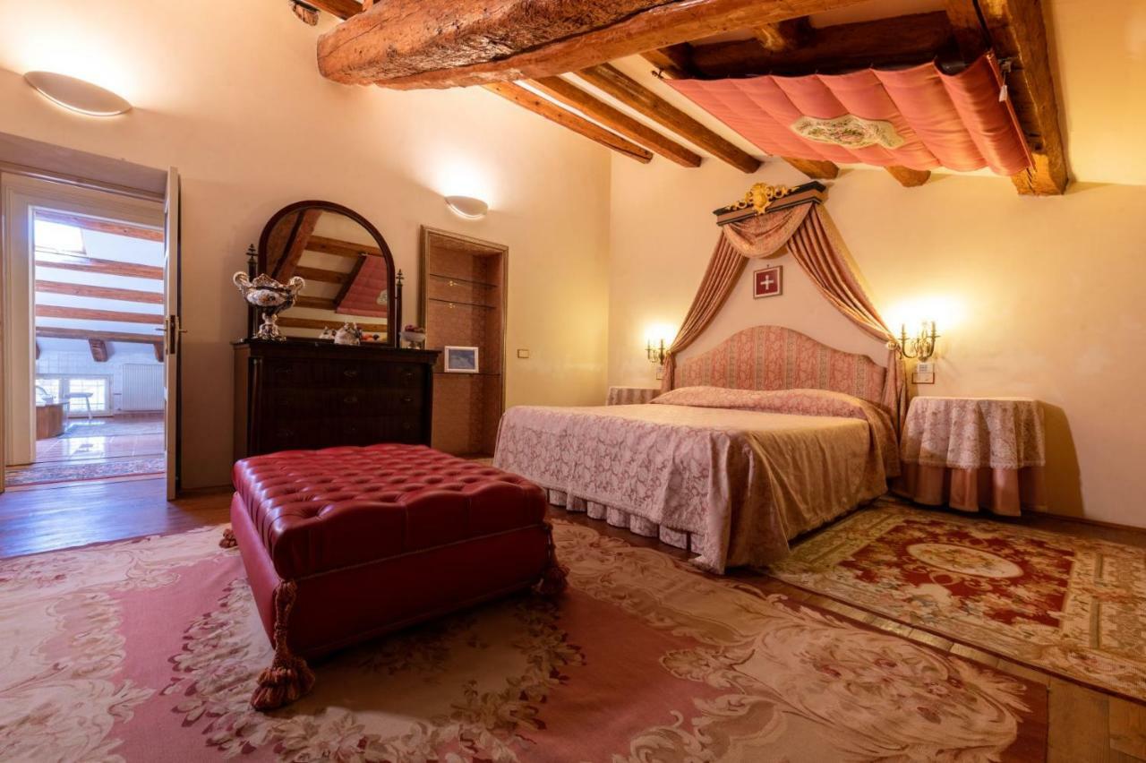 Castello Di Spessa - Residenze D'Epoca Hotell Capriva del Friuli Exteriör bild